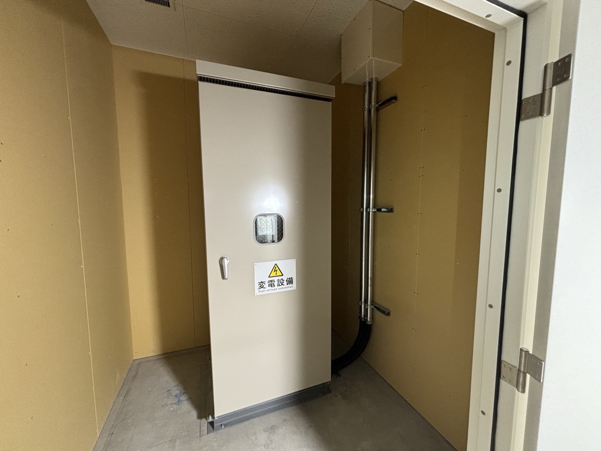 変電設備の更新工事